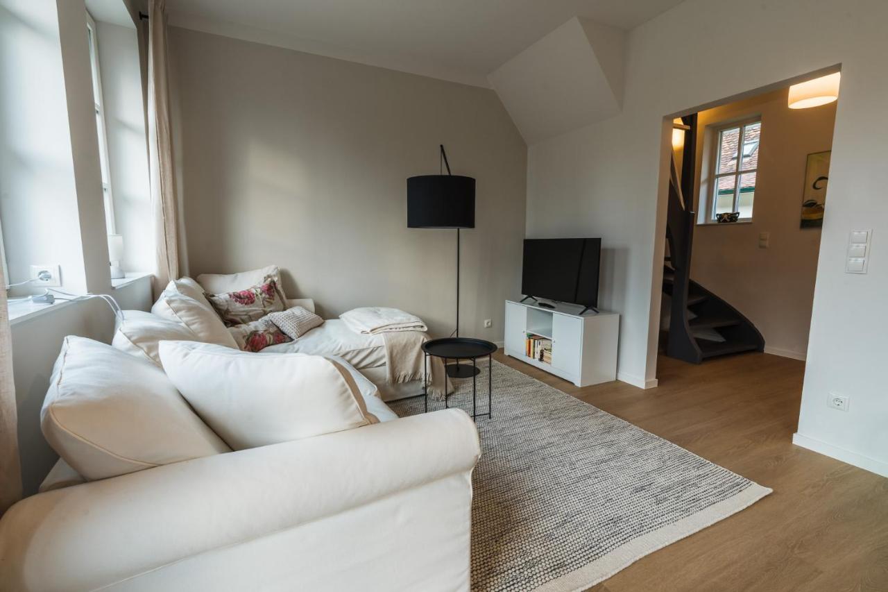 Appartement HIMMEL&Höllerl Fuerstenfeld Buitenkant foto