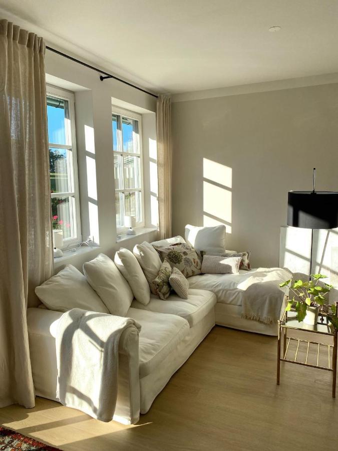Appartement HIMMEL&Höllerl Fuerstenfeld Buitenkant foto